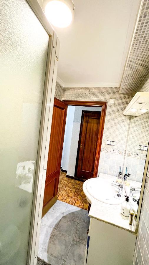 Alojamiento Valenciaアパートメント エクステリア 写真